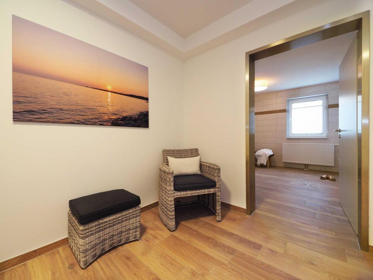 Appartement "Mondstein" Mit Penthouseflair - Oase Am Haff Garz  Phòng bức ảnh